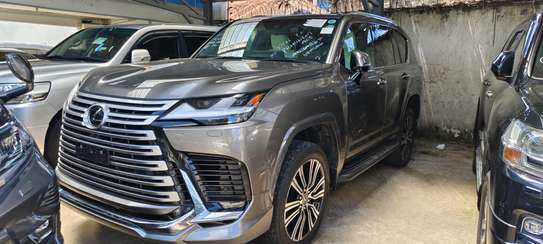 Lexus LX600 2023 grey 4wd image 1