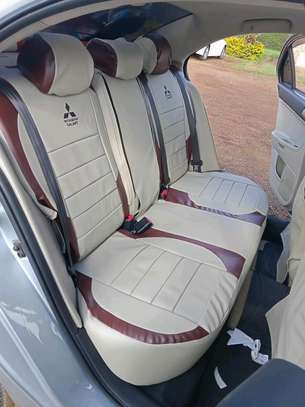 Fedha Pigiame car seat covers image 1