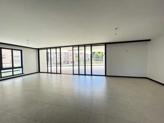 4 Bed Apartment with En Suite in Westlands Area image 2