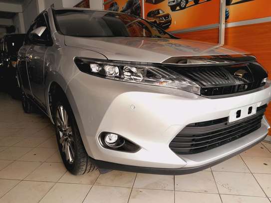 Toyota harrier  Silver 2016 2wd image 7