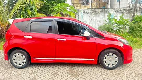 Nissan note Red 2016 image 1