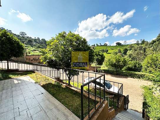 4 Bed Villa with Swimming Pool in Limuru image 4