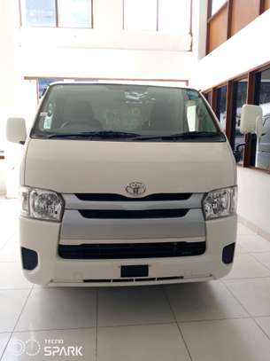 Toyota Haice automatic transmission image 6