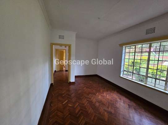 4 Bed House with En Suite at Lavington image 14