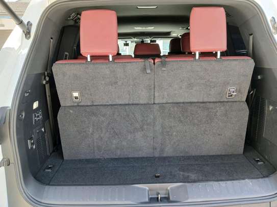 Lexus LX600 White Sport 2023 image 7