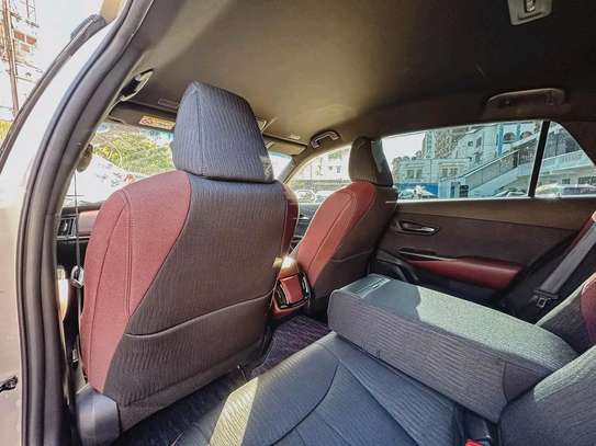 Toyota Crown Rs hybrid 2018 Sport image 8