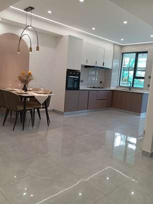 2 Bed Apartment with En Suite in Kilimani image 4