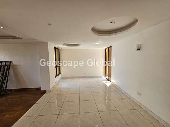 5 Bed Apartment with En Suite in Kilimani image 16