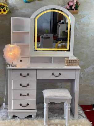 Vanity Mirror: Dressing Mirror Set, Stylish & Functional image 8