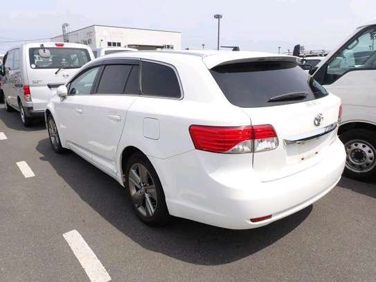WHITE TOYOTA AVENSIS  (MKOPO ACCEPTED) image 10