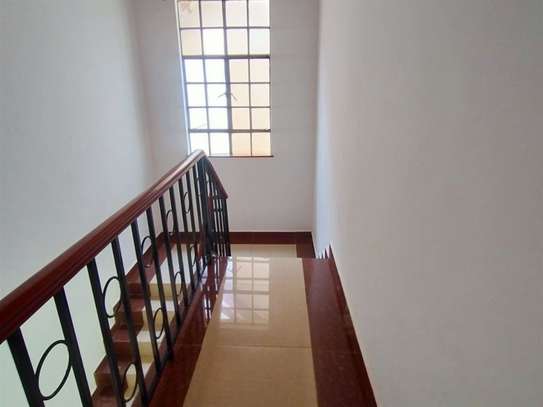 4 Bed Townhouse with En Suite in Kajiado County image 11