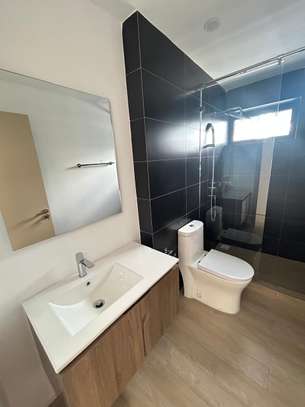 An exemplary e 2 bedroom apartment in South B, Nairobi image 4