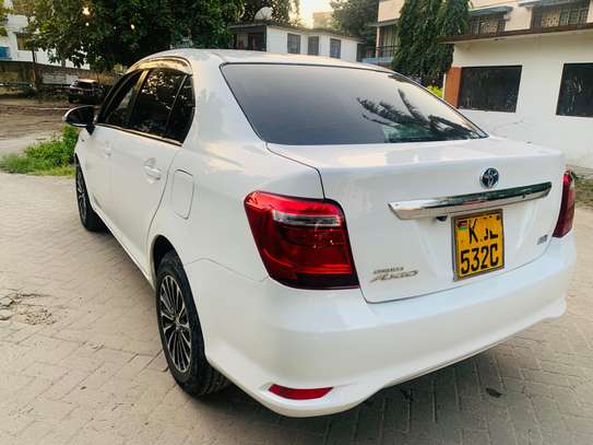 Toyota Axio KDL image 5