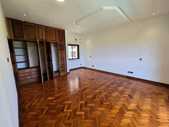 3 Bed Apartment with En Suite at Green Wood Drive image 12