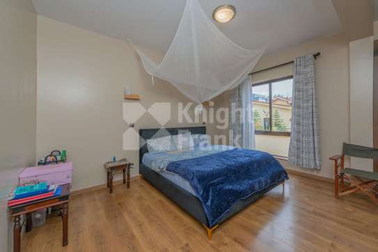 3 Bed Apartment with En Suite at Vanga Street image 5