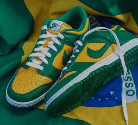 Nike Dunk Low SP Brazil image 2