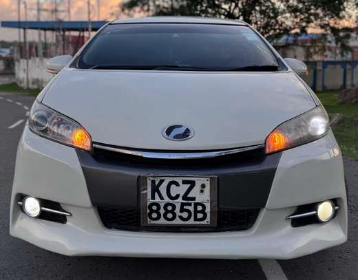 Toyota wish 2012 white image 1