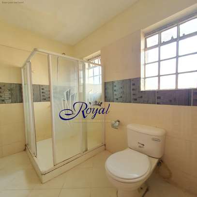 4 bedroom townhouse for rent in Loresho image 8