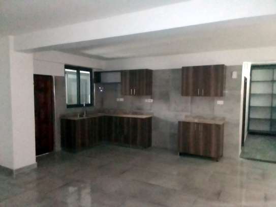 3 Bed Apartment with En Suite at Mombasa Road image 3
