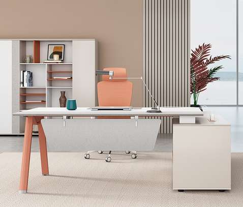 Office Desk: L-Shaped Administrative Executive Office Desk image 2