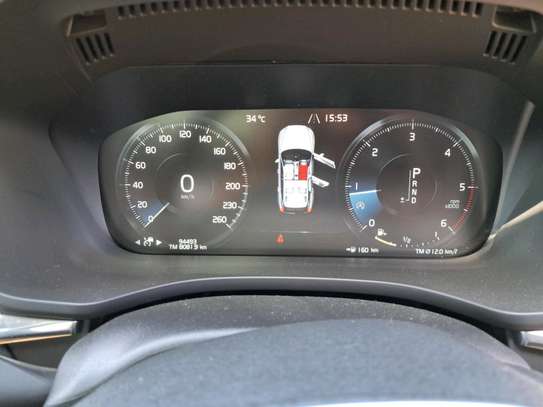 Volvo xc60, 2018 model image 8