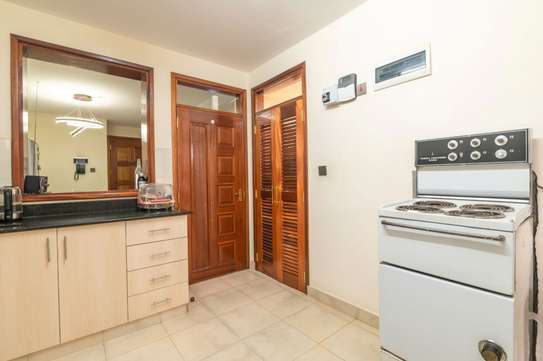 3 Bed Apartment in Parklands image 23