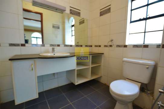 3 Bed Apartment in Brookside image 4