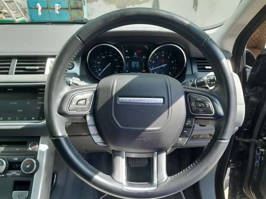 Land Rover  Evogue image 6