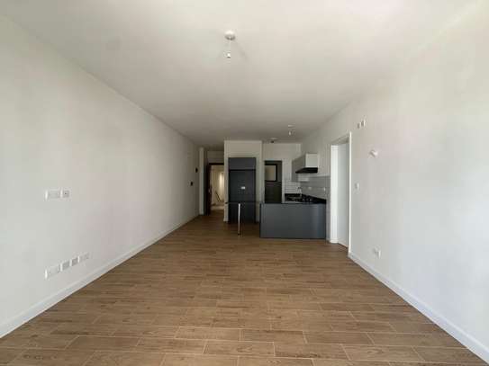 1 Bed Apartment with En Suite at Lavington image 10