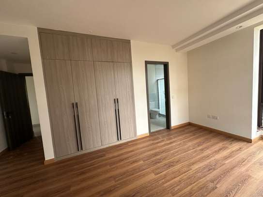 Serviced 3 Bed Apartment with En Suite in Kileleshwa image 2