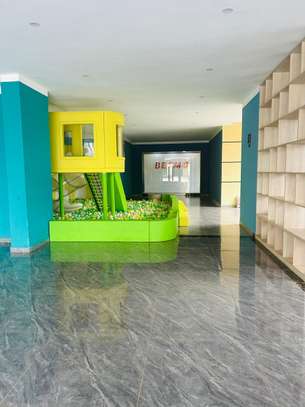 Serviced 2 Bed Apartment with En Suite in Kilimani image 4