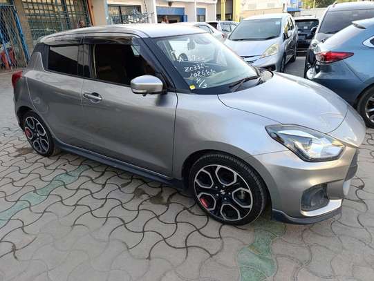 SWIFT SPORT image 4