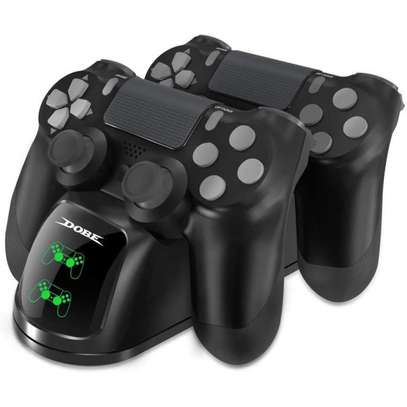 DOBE DUAL CHARGING DOCK FOR PS4 CONTROLLER image 1