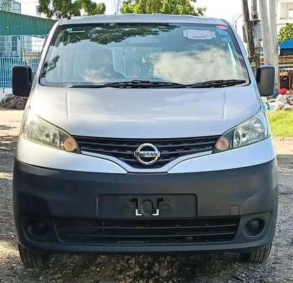 Nissan NV200 image 1