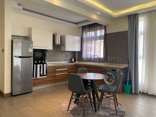 Serviced 2 Bed Apartment with En Suite in Spring Valley image 12