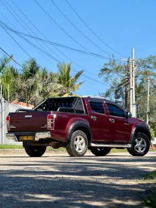 Isuzu Dmax Brown image 3