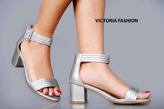 Victoria chunky heels image 3