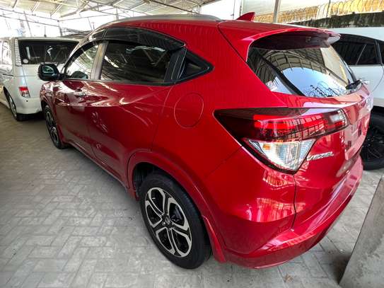 HONDA VEZEL (WE ACCEPT HIRE PURCHASE) image 3