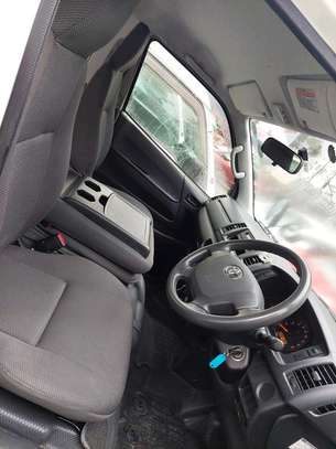 Toyota Hiace 2015 model  KDJ Registration image 5