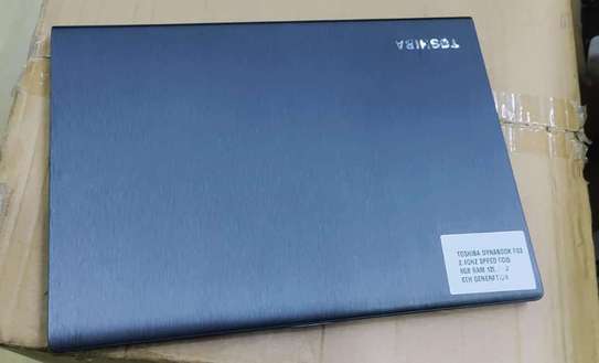 Toshiba Dynabook R63 2.4ghz coi5 8gb ram 128ssd 6th gen image 1