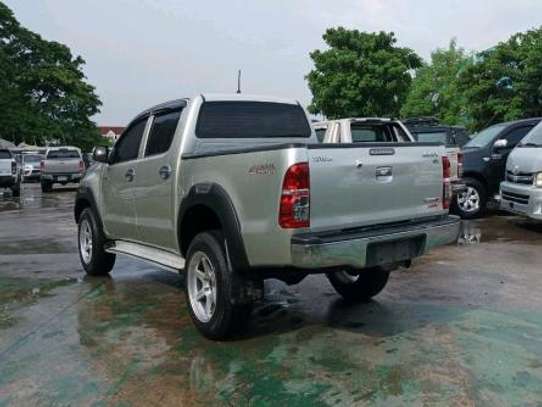 2014 Toyota Hilux double cab image 12