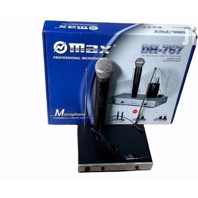 Max Dual DH-767 Wireless Microphone System image 1