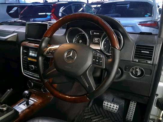 Mercedes Benz G550d image 4