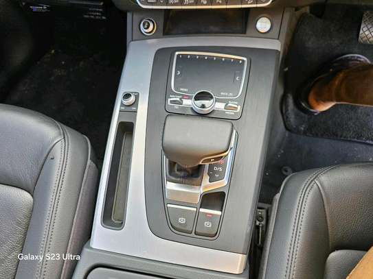 Audi RS Q5 image 9