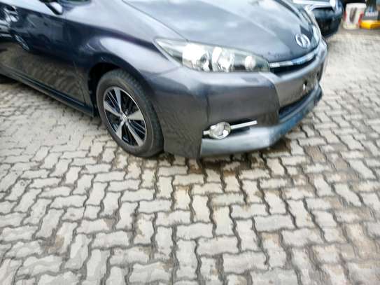 Toyota wish Grey car image 3