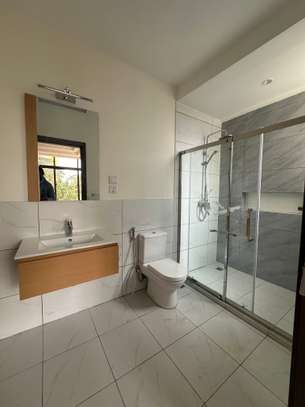 Serviced 3 Bed Apartment with En Suite in Kileleshwa image 32