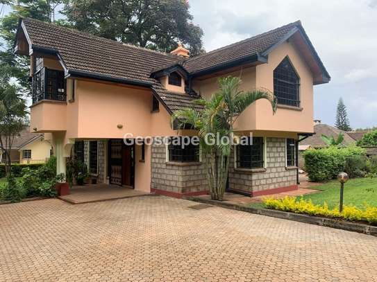 4 Bed House with En Suite in Rosslyn image 1