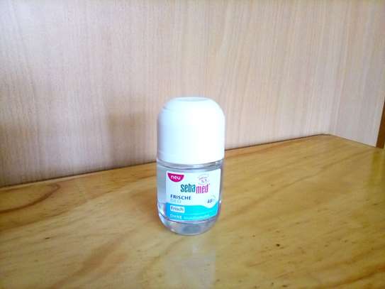 Roll On - Deodrant SebaMed Fresh Scent - Made in Germany image 2