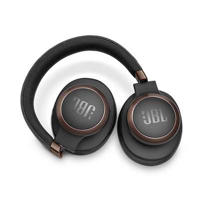 JBL Live 650 BT NC Over-Ear Noise Canceling Wireless Bluetooth Headphone Bundle image 7