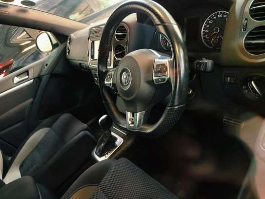 Volkswagen Tiguan R TSi 2016 image 8